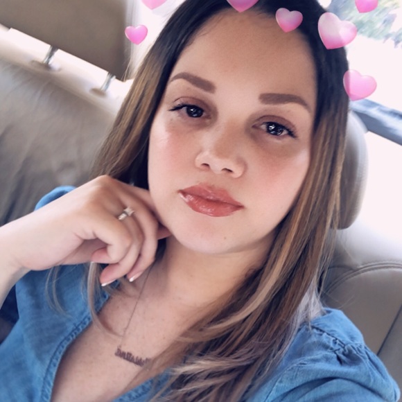 Meet your Posher, Ileana - Picture 2 of 5